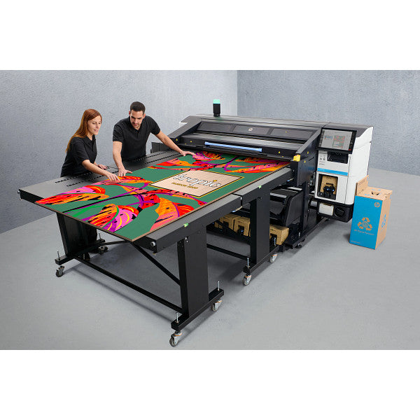 HP Latex R530 64" Flatbed Printer – A compact, all-in-one solution for versatile printing on rigid and flexible materials.