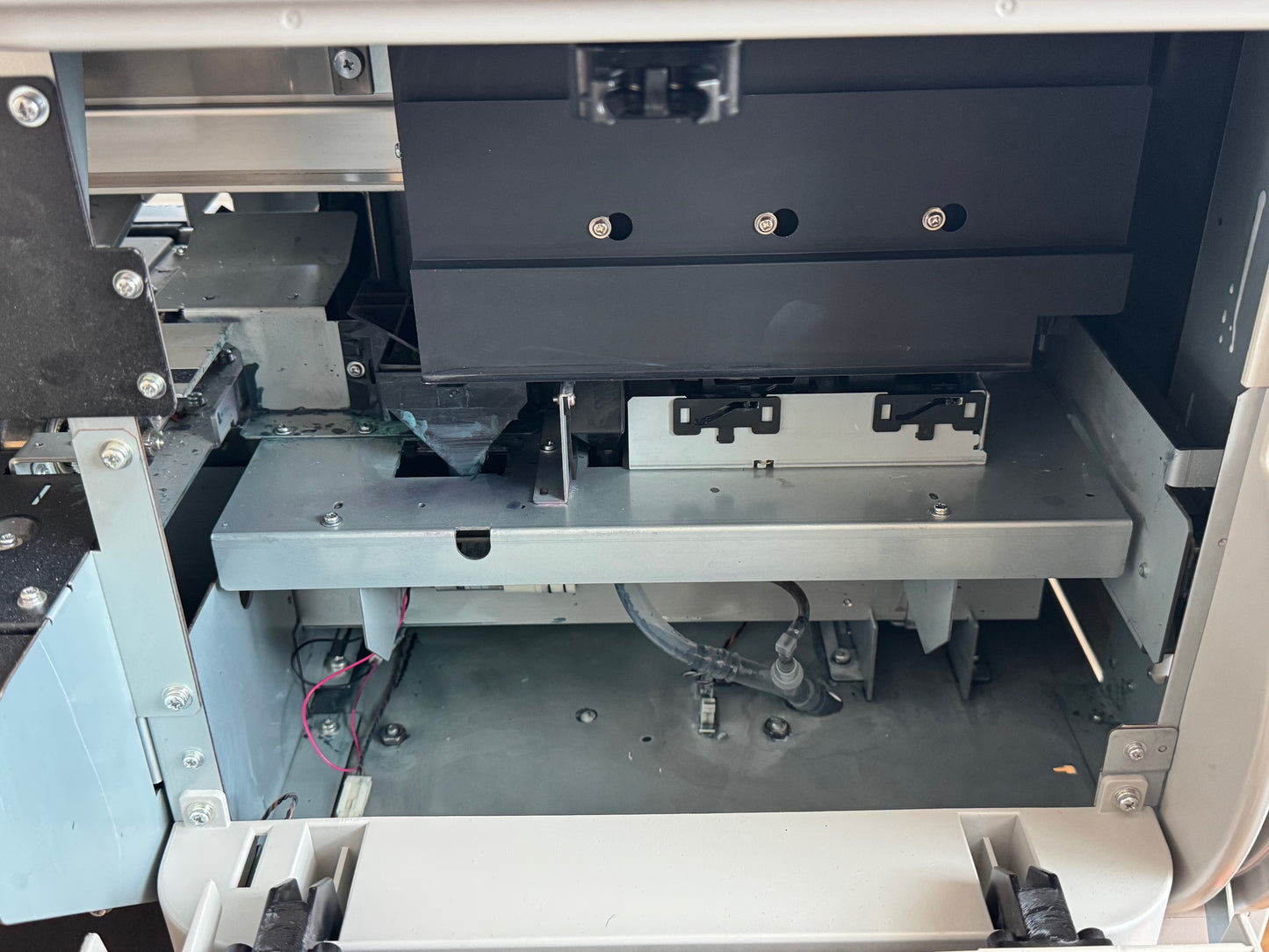 Used Referbished Mutoh 1627MH Hybrid Printer