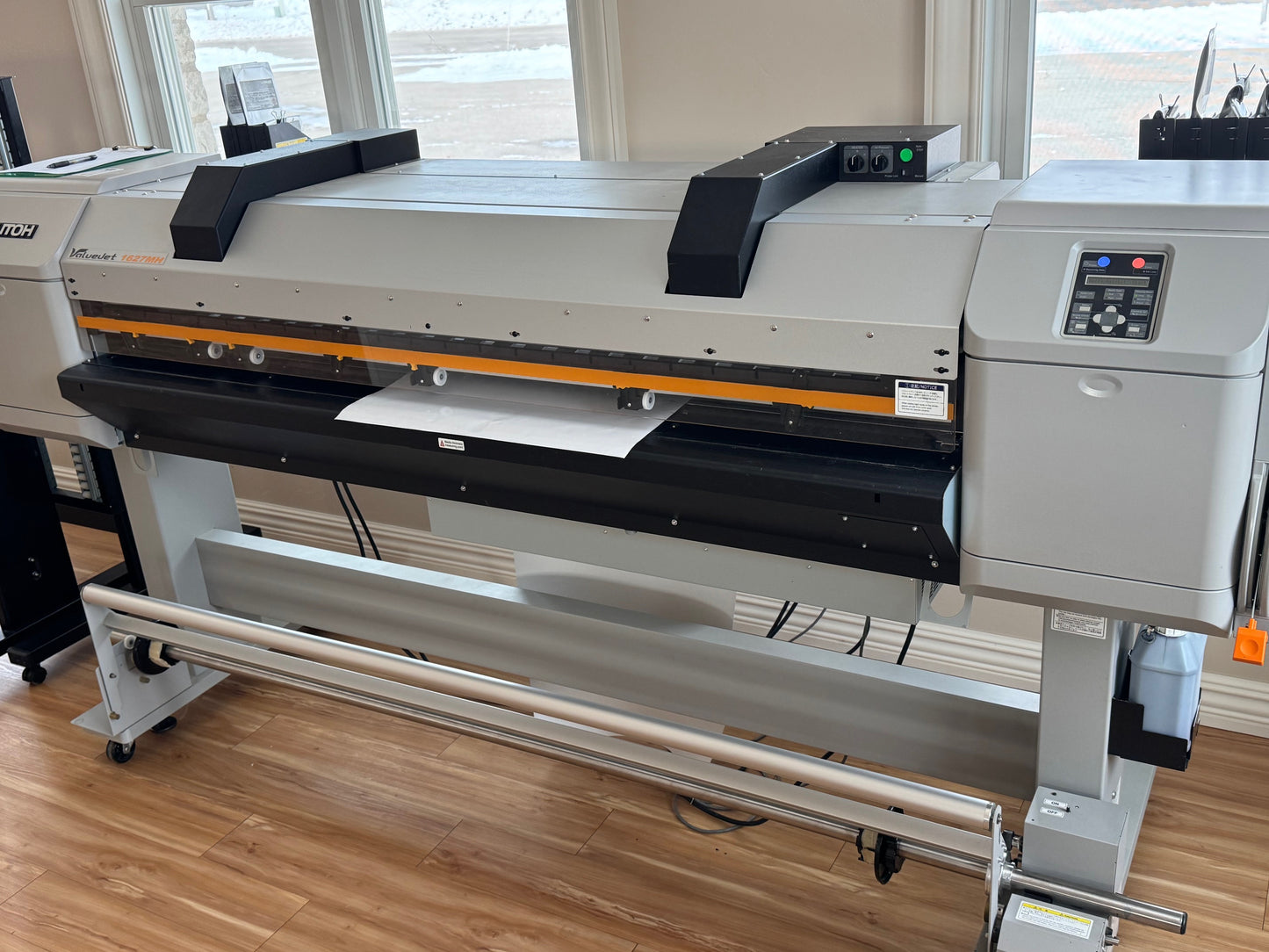 Used Referbished Mutoh 1627MH Hybrid Printer