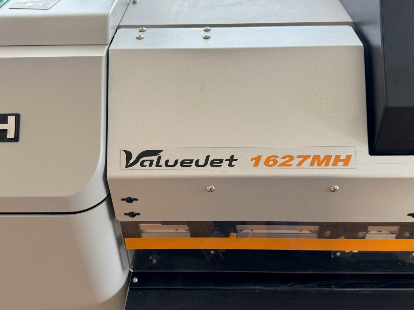 Used Referbished Mutoh 1627MH Hybrid Printer