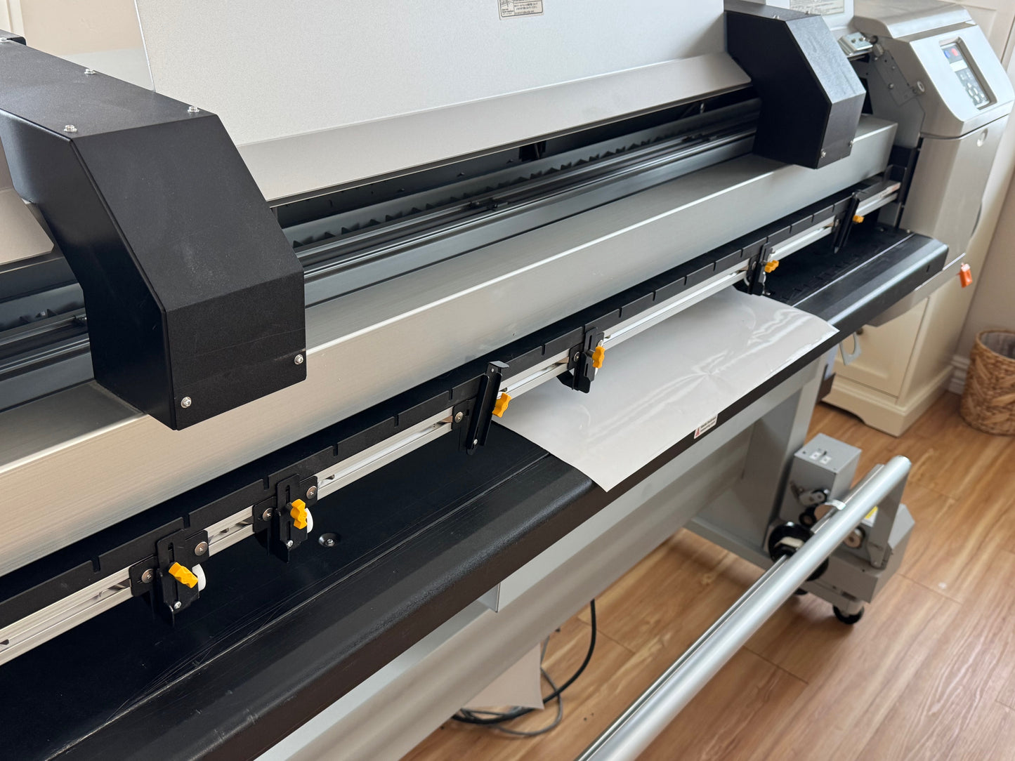 Used Referbished Mutoh 1627MH Hybrid Printer